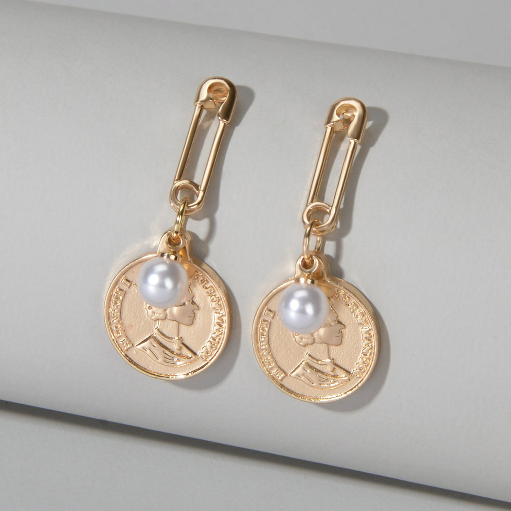 Classics Designer Jewellery Pearl Pin Shape Portrait Cion Charm Dangle Earrings