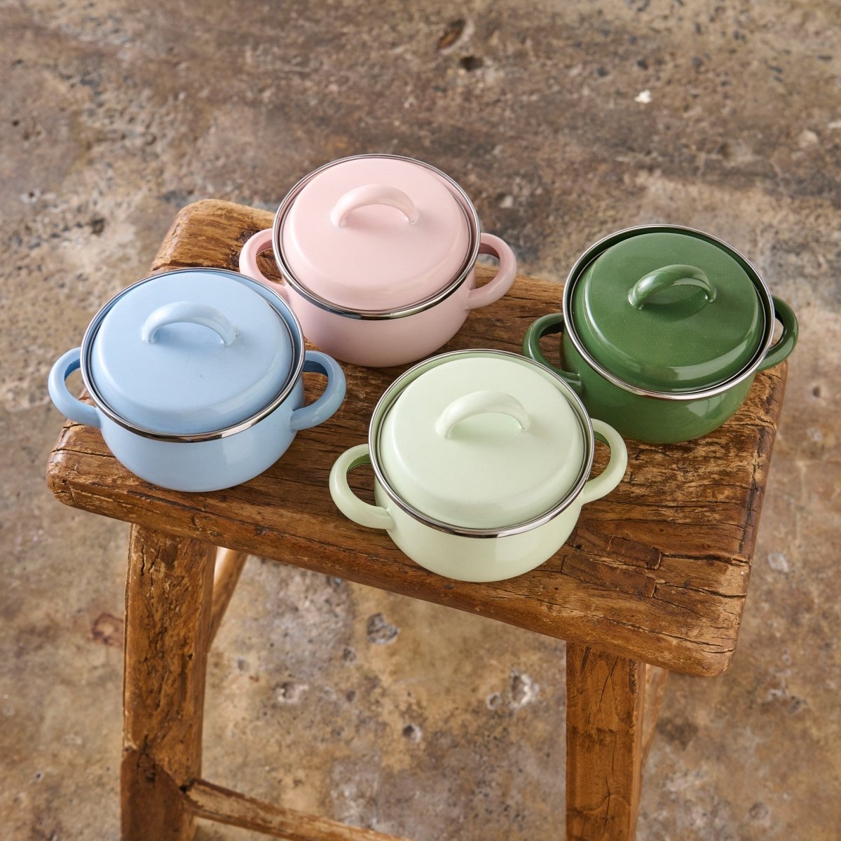 Enamel Pots | Enamelware Collection