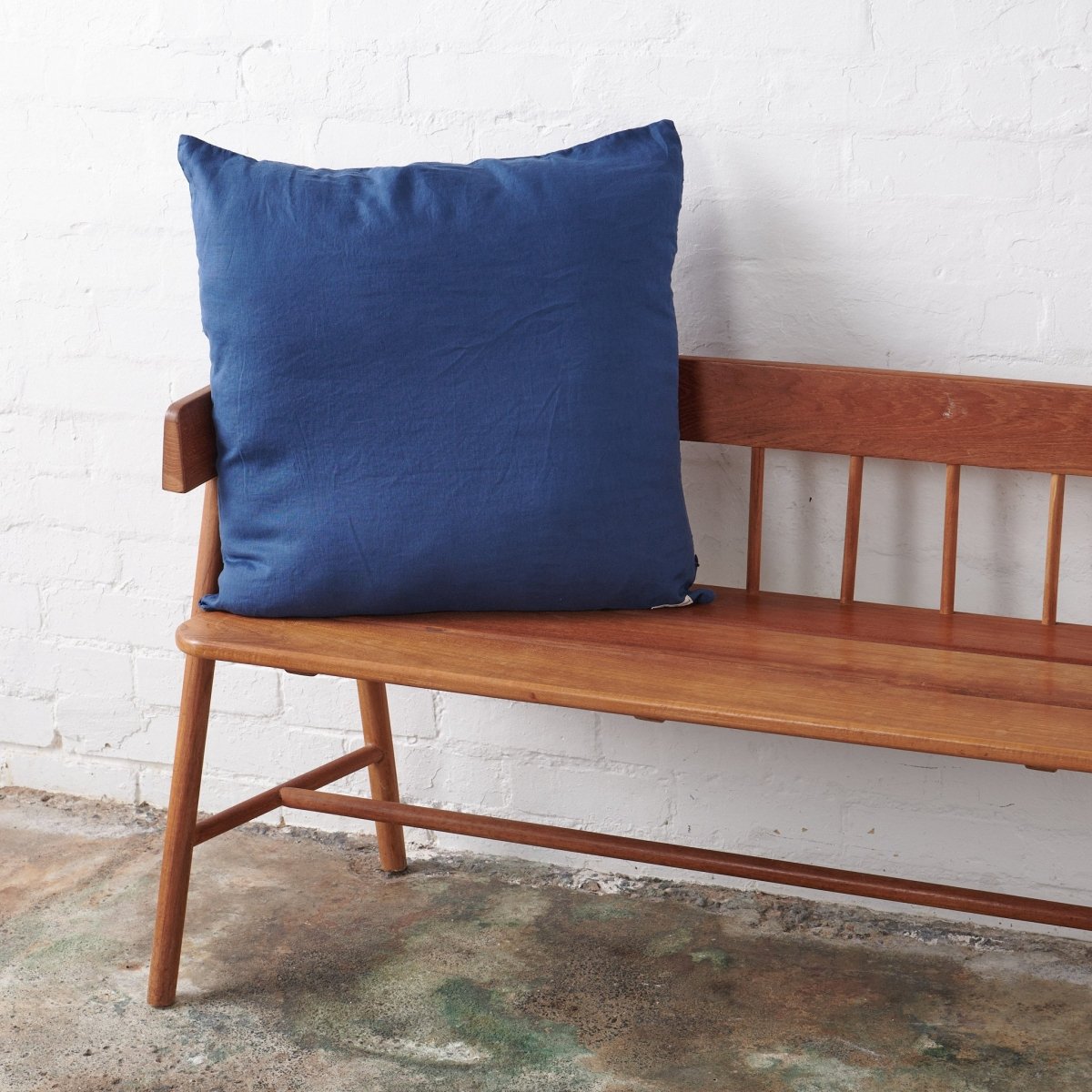 European Pillowcase in Linen | Navy
